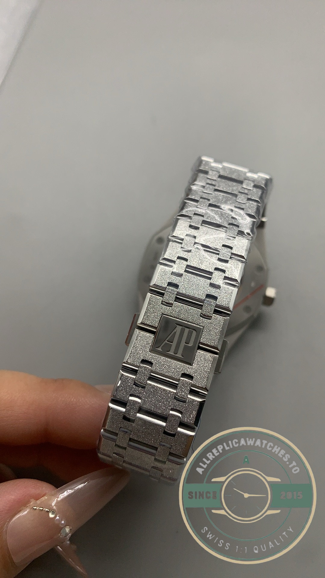 Replica Audemars Piguet Royal Oak Frosted Gold Rainbow Skeleton Ref.15412BC.YG.1224BC.03-B - Image 9