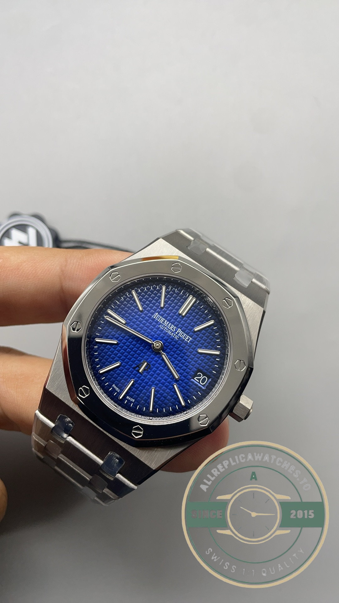 Audemars Piguet Royal Oak Jumbo 15202IP replica – photo 3