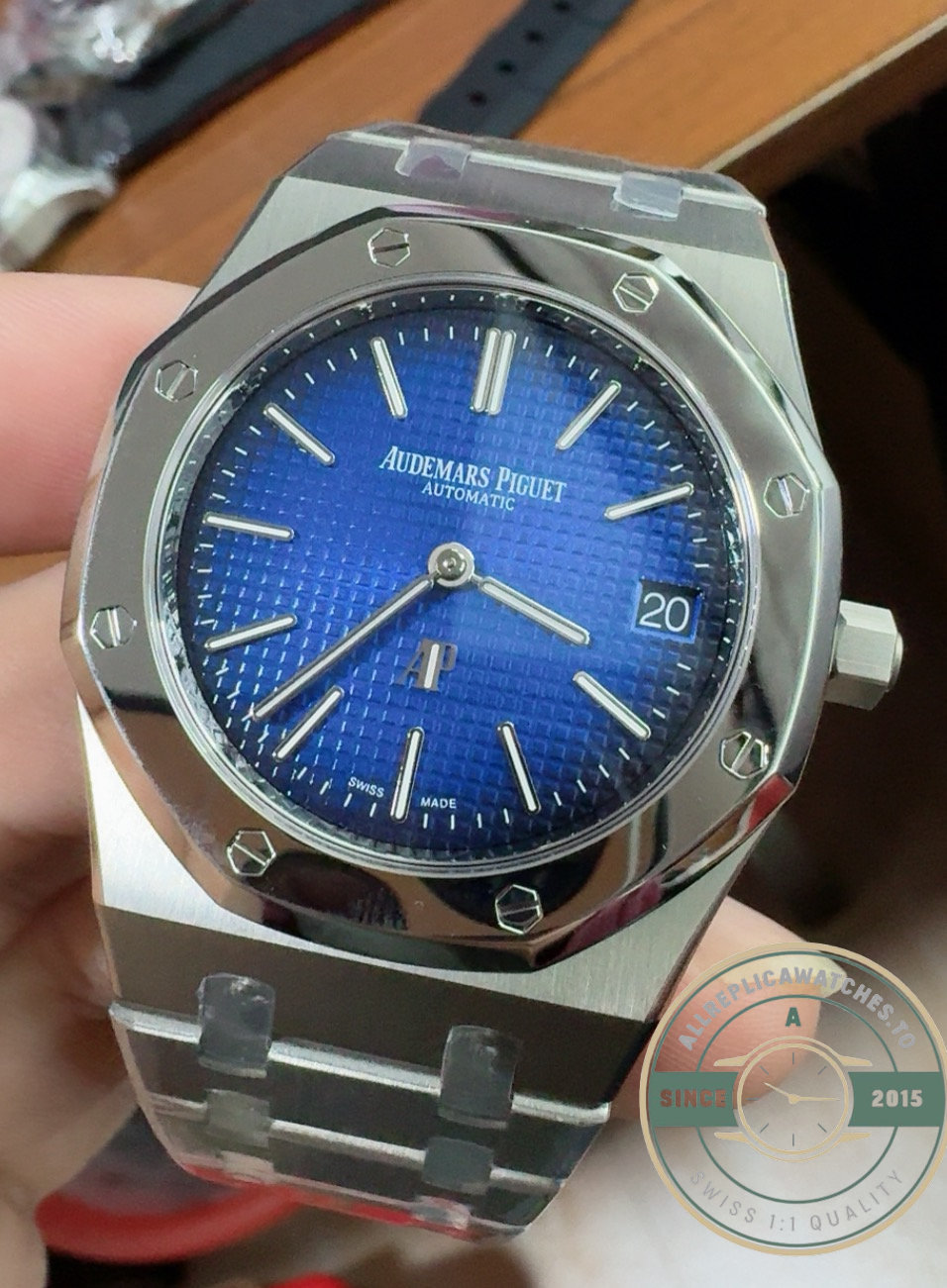Audemars Piguet Royal Oak Jumbo 15202IP replica – photo 5