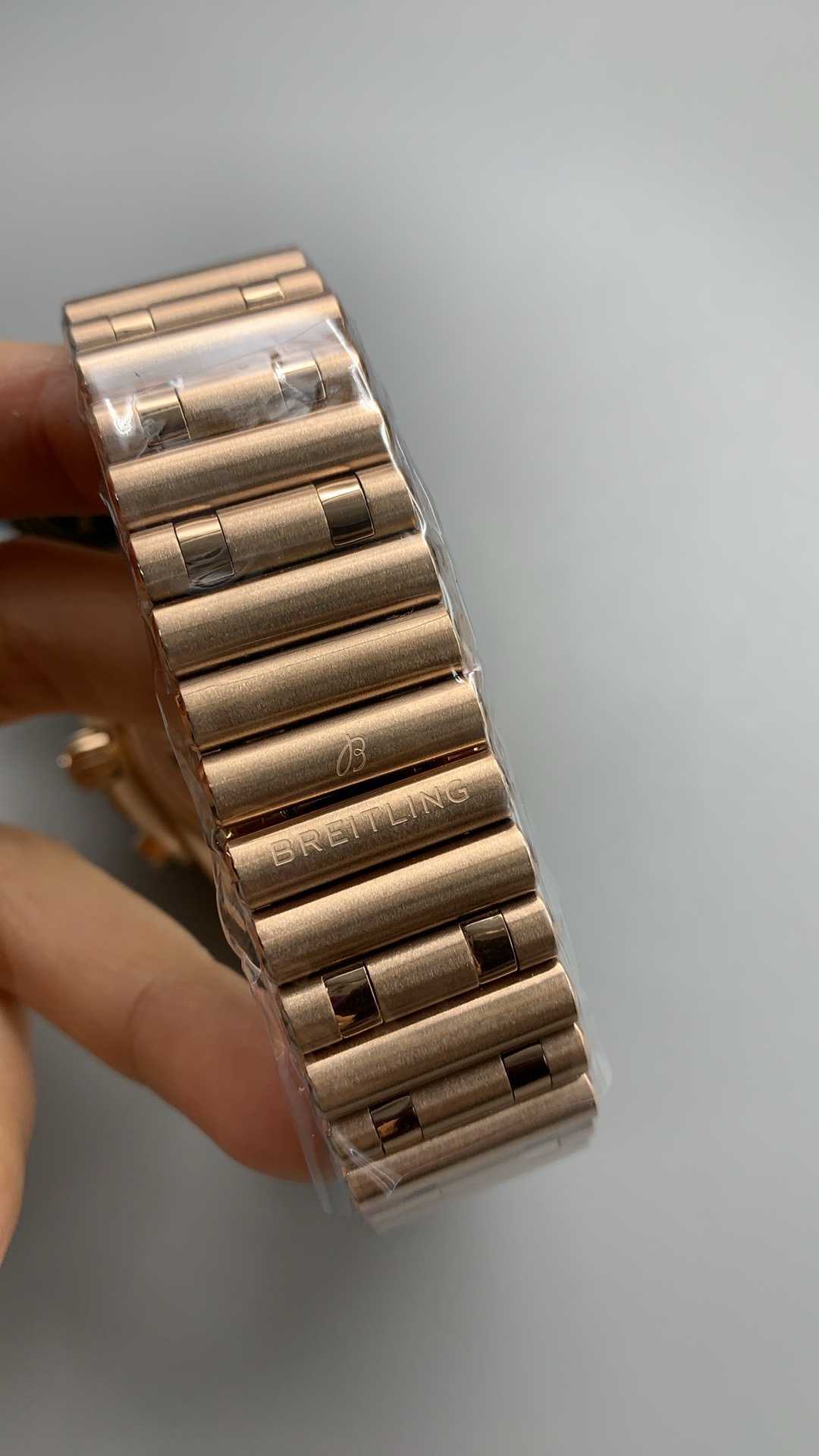 Replica Breitling Chronomat B01 Erling Haaland Limited Edition 42mm Ref. RB01347A1F1R1 - Image 9