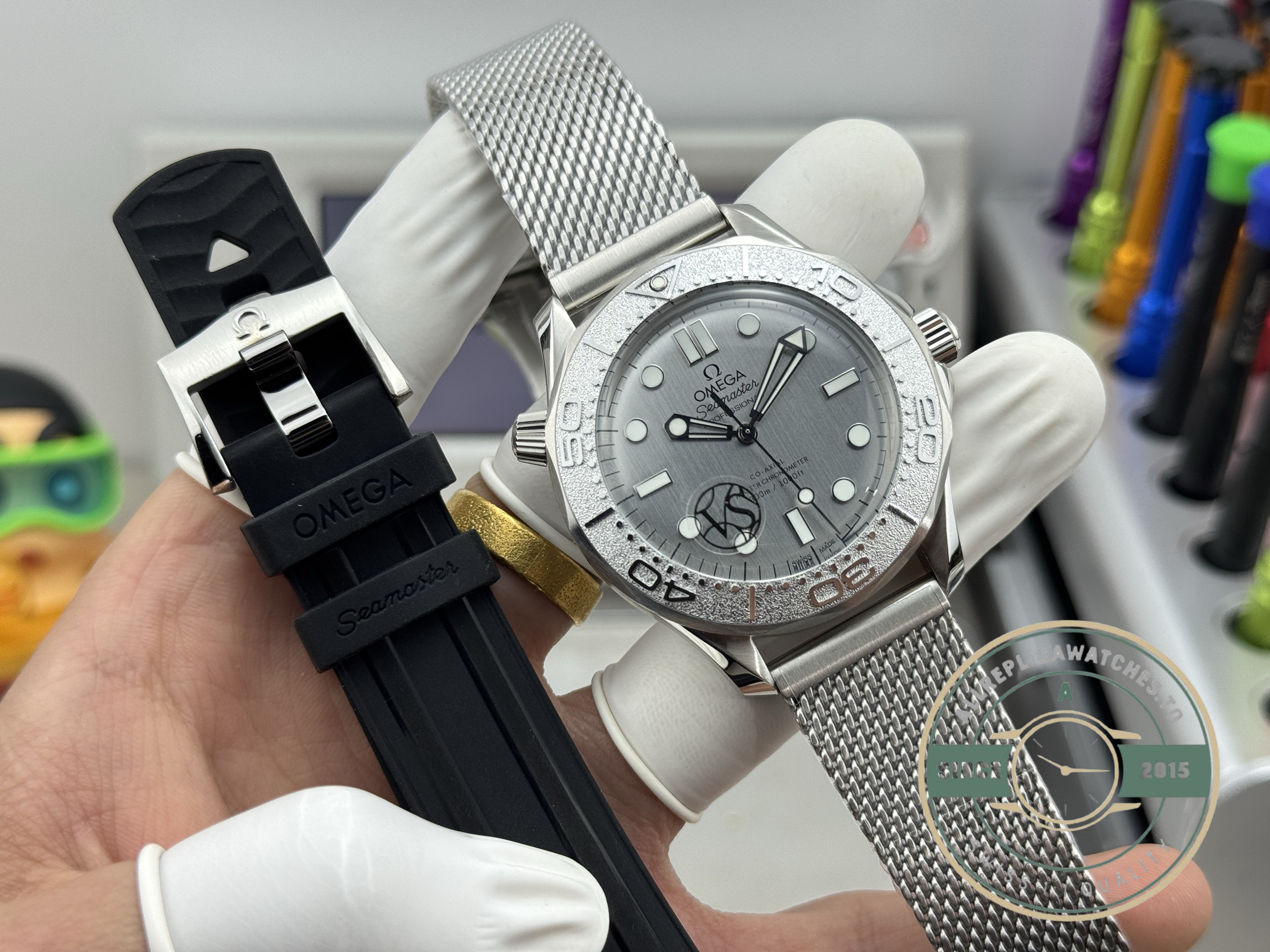 Grey dial of the superclone Omega Seamaster Diver 300M in its 60 Years of James Bond dress