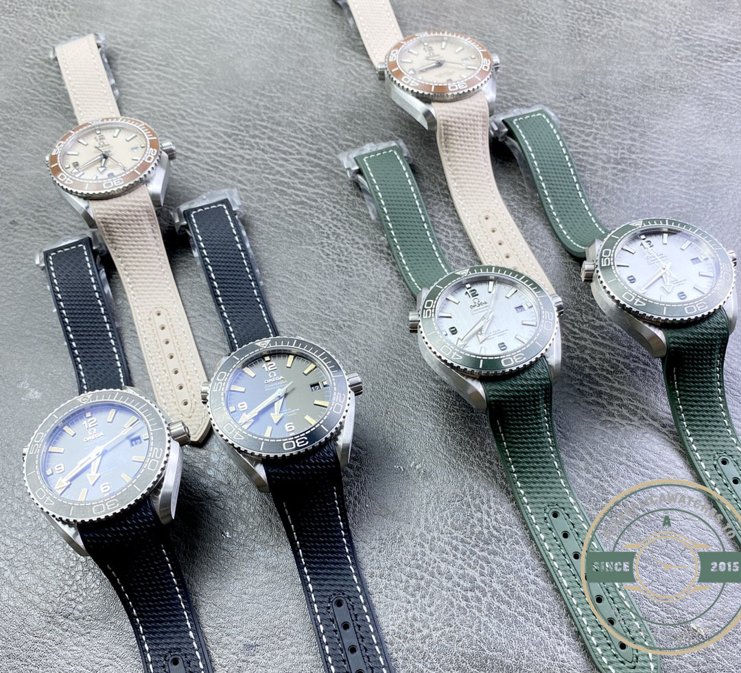 Fully wound, the VS8900 in this green-bezel Planet Ocean clone runs 48 hours