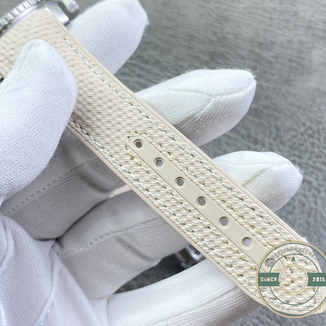 Among Planet Ocean 600M dials the beige is the quiet one, Omega superclone