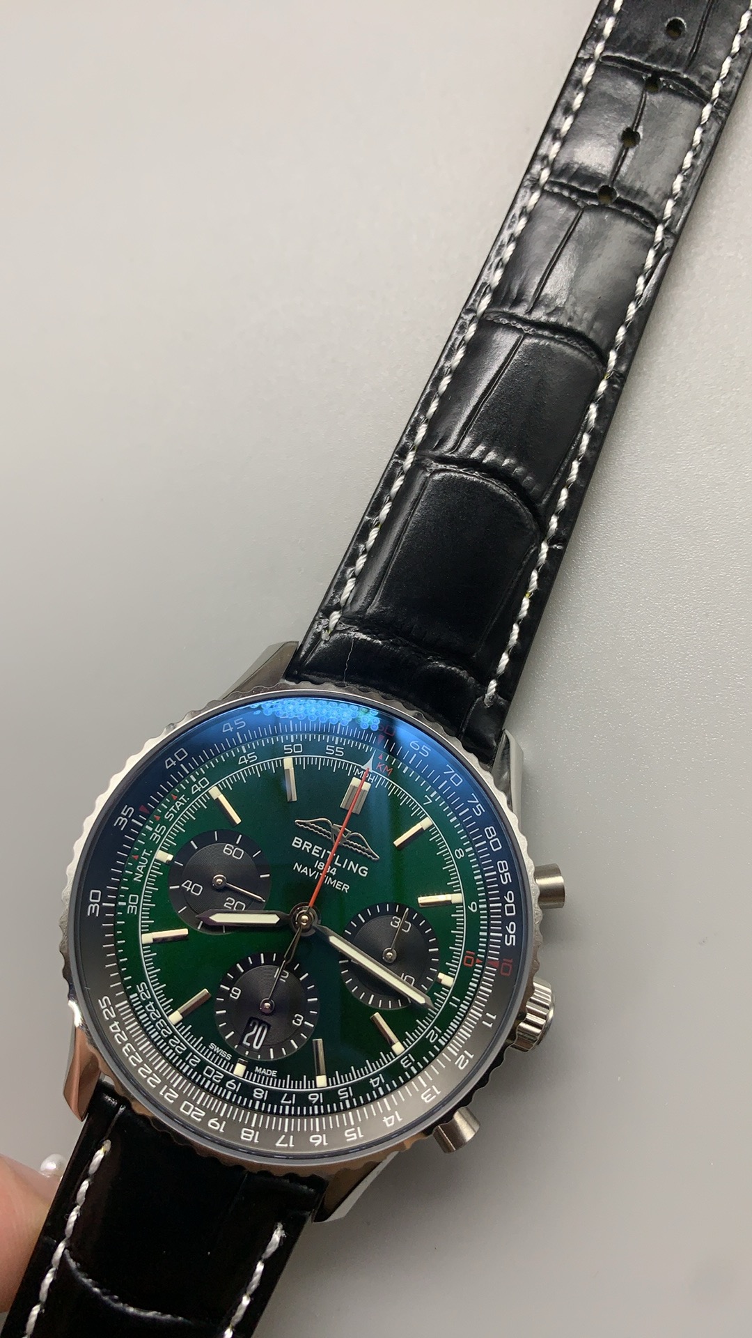 Super Clone Breitling Navitimer B01 Chronograph 46mm Ref. AB0137241L1P1 Green Dial - Image 10