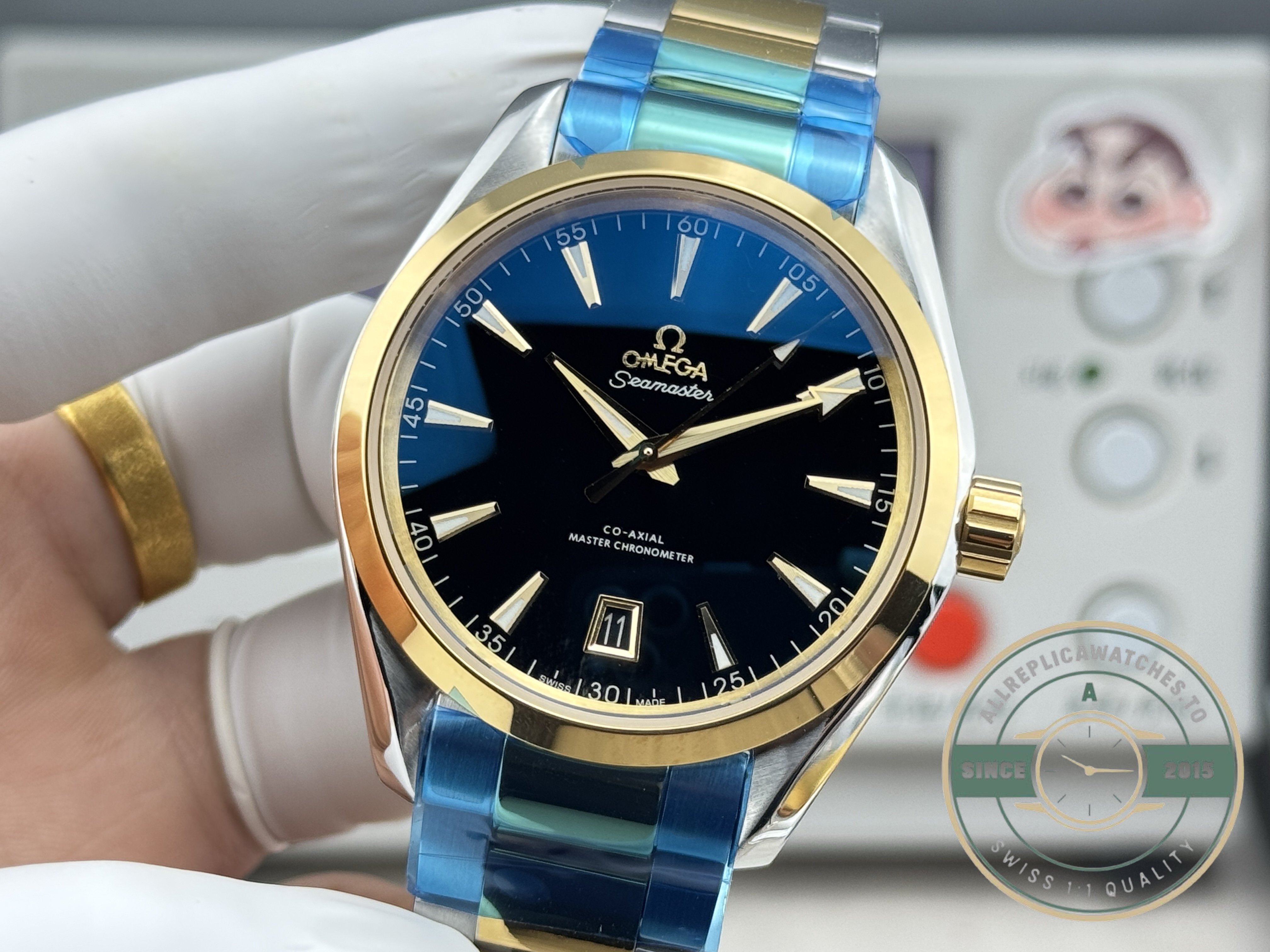 48 hours of reserve from the VS8900 clone movement in this 41mm Aqua Terra