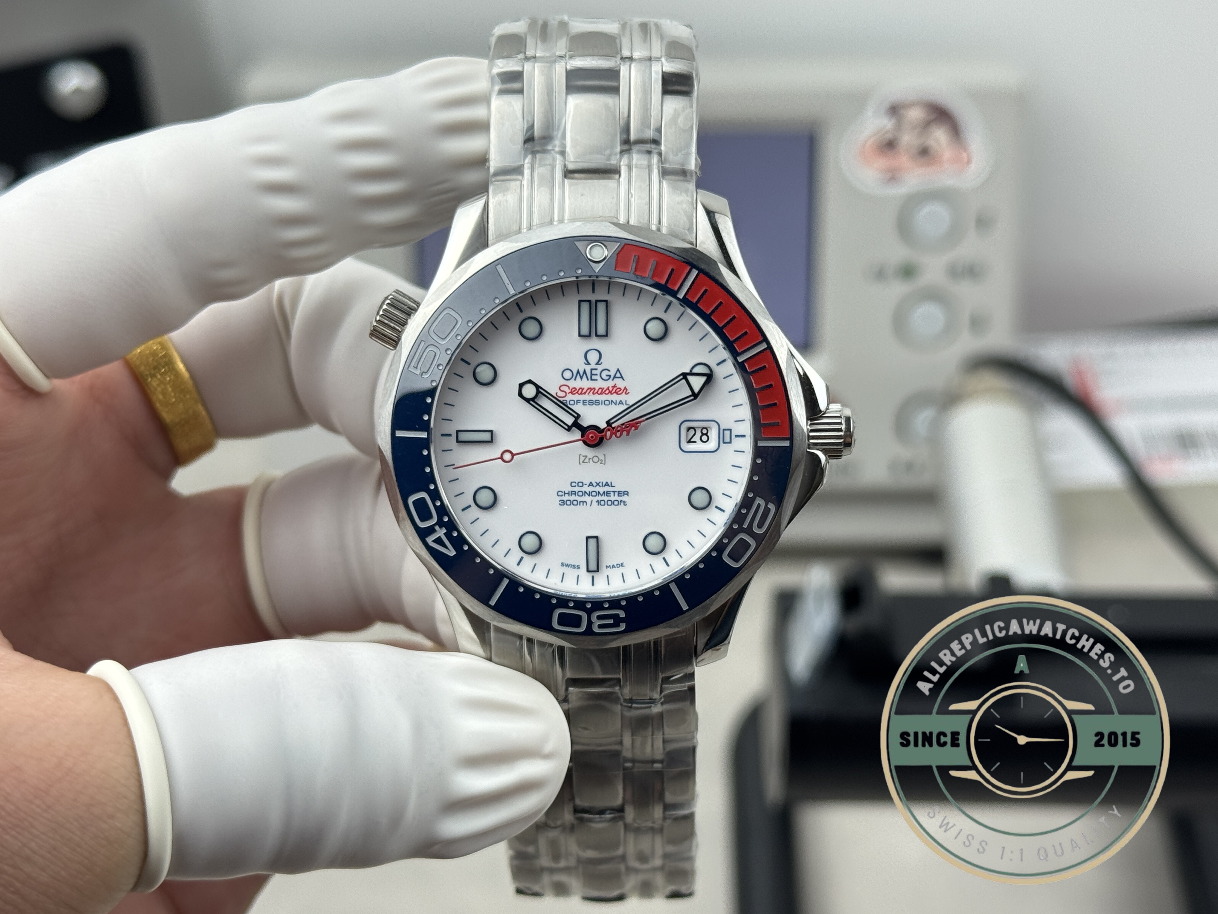 Diver 300M case of this super clone Omega Seamaster, still rated to 300 metres of depth
