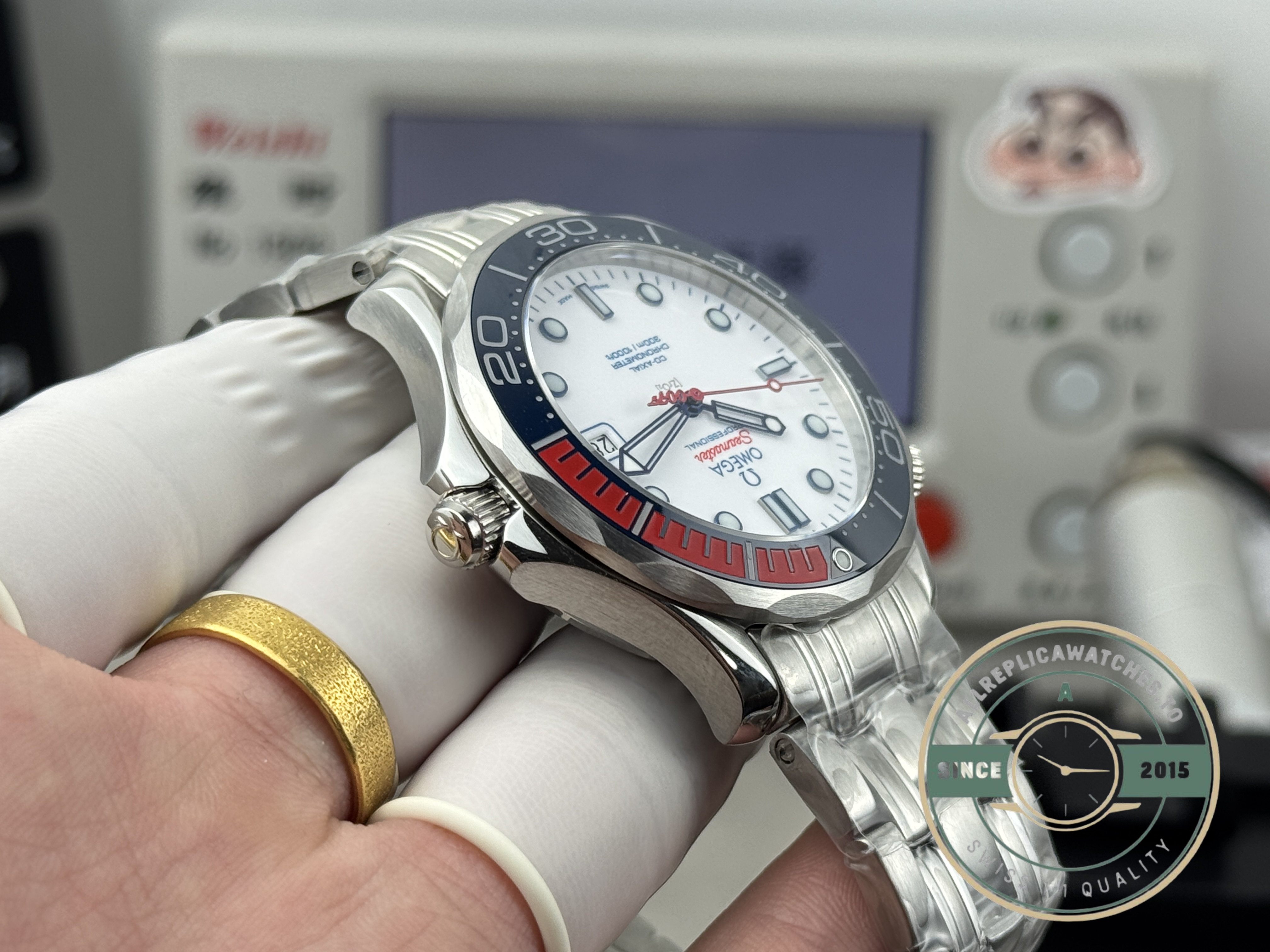 Omega's Cal. 2500 is the movement this super clone Seamaster Diver 300M answers to