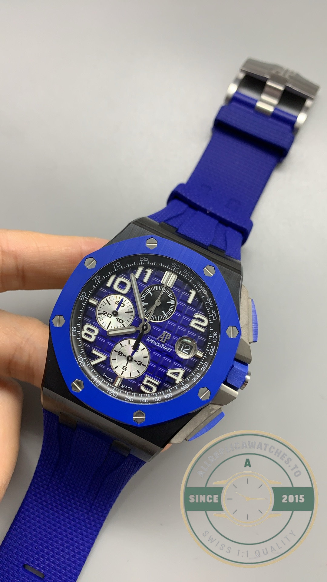 Swiss Clone Audemars Piguet Royal Oak Offshore Chronograph 44mm Black Ceramic Blue Bezel Blue Dial Ref.26405CE.OO.A030CA.01 - Image 4