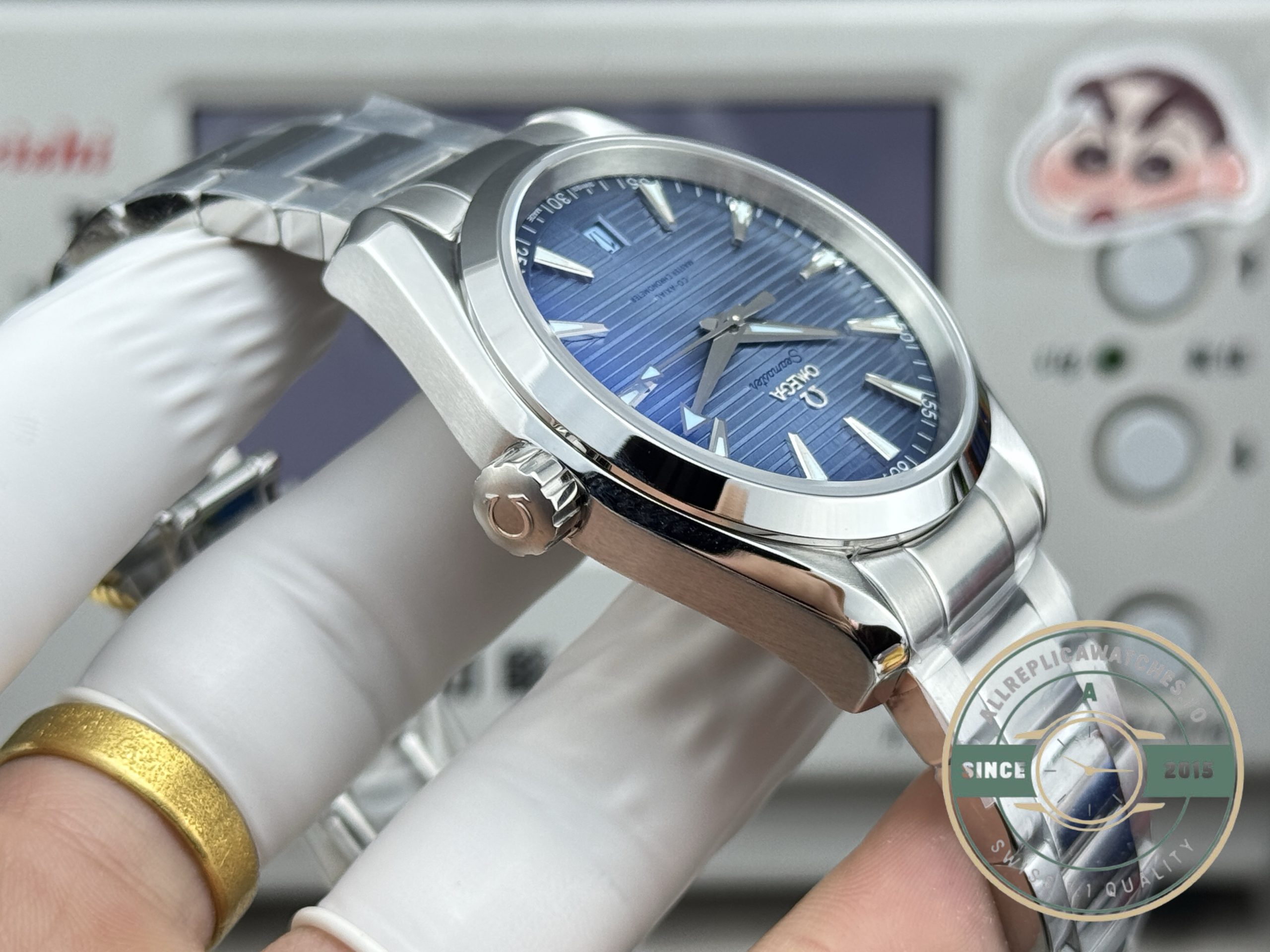 Geneva-wave decorated rotor turning inside the clone Omega Aqua Terra dark navy model