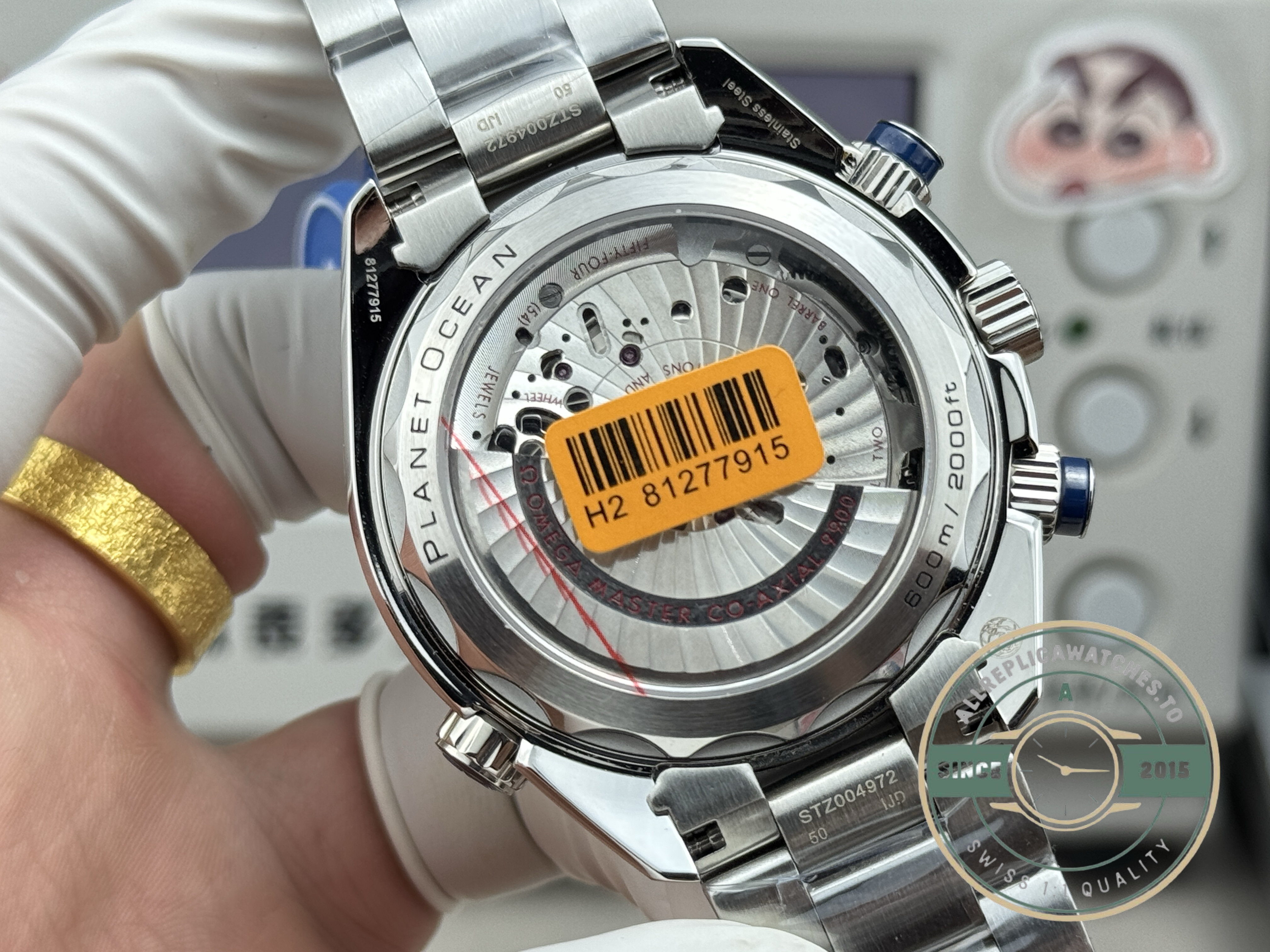 Screw-down crown sealing the 600m rating of the superclone Omega titanium Seamaster