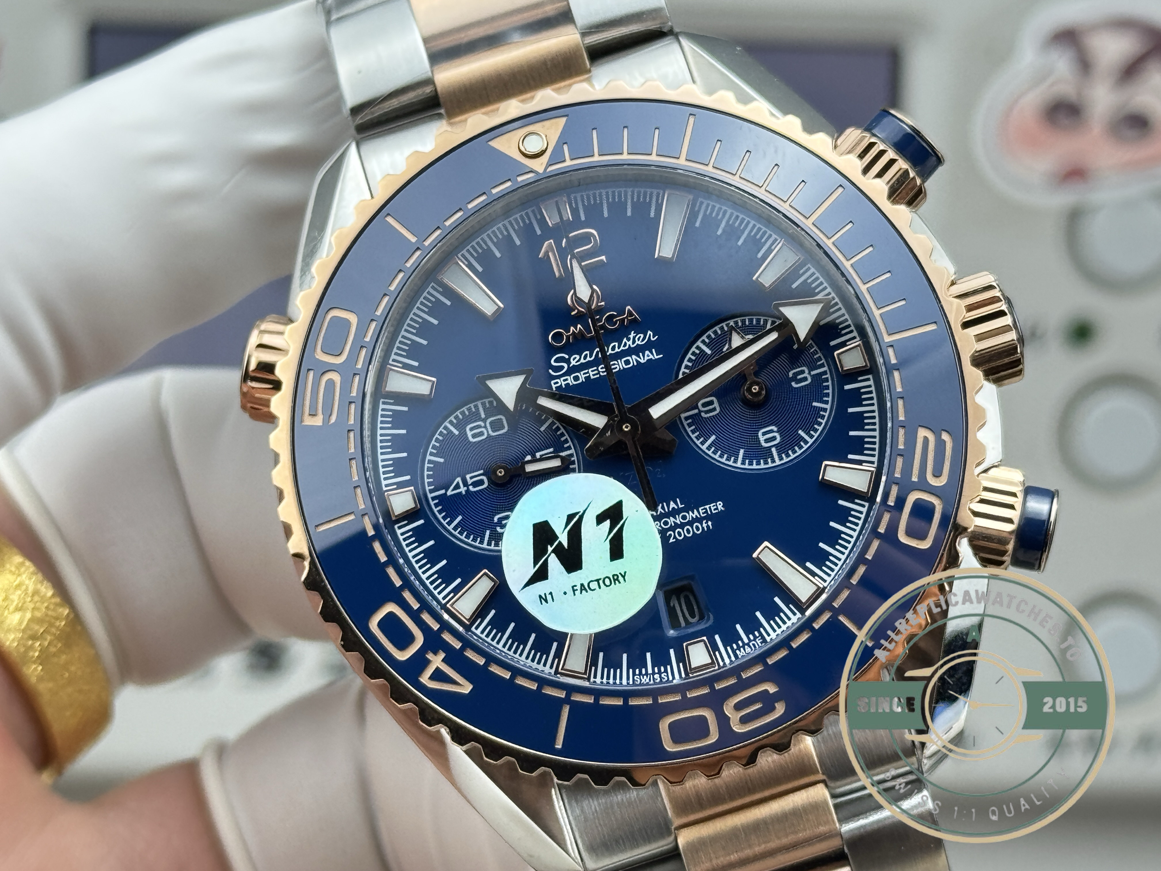 Screw-down crown and reinforced caseback sealing on the super clone 600M diver