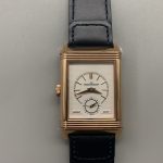 Blue smooth leather strap of the JLC Reverso Duoface replica, taper and stitching in view